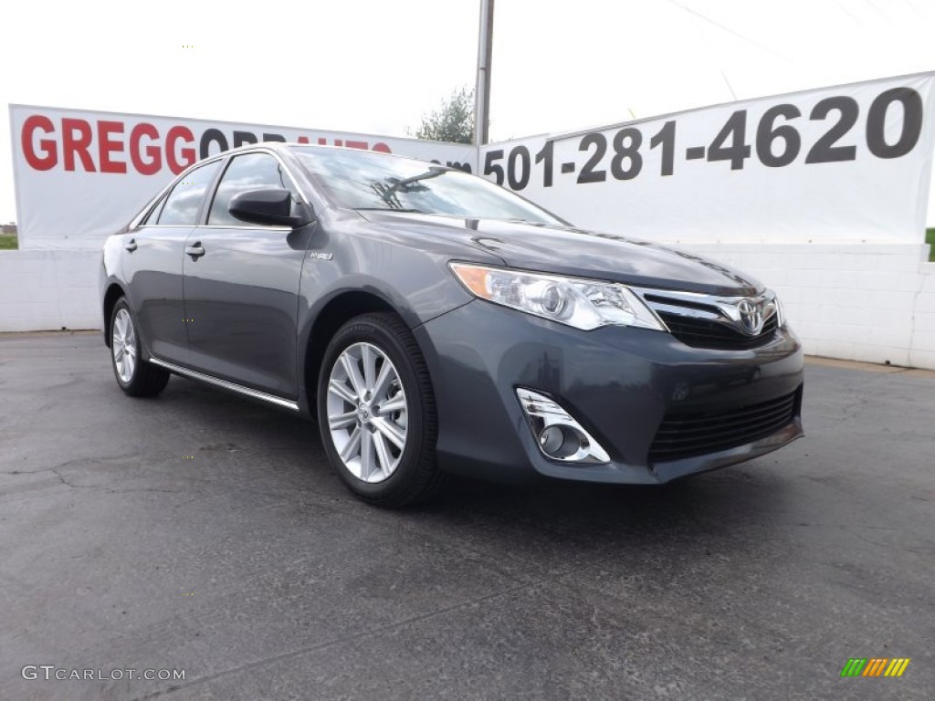2013 Camry Hybrid XLE - Magnetic Gray Metallic / Light Gray photo #1