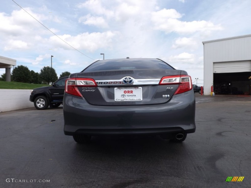 2013 Camry Hybrid XLE - Magnetic Gray Metallic / Light Gray photo #7