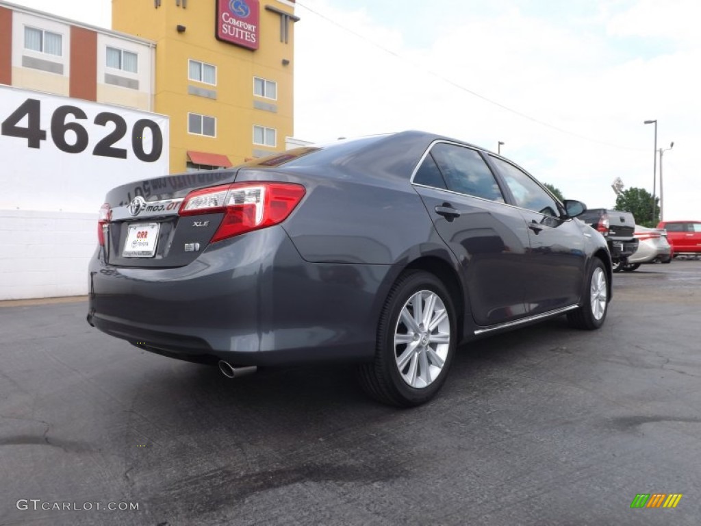 2013 Camry Hybrid XLE - Magnetic Gray Metallic / Light Gray photo #8