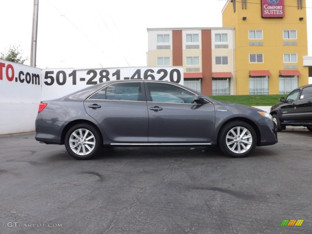 2013 Camry Hybrid XLE - Magnetic Gray Metallic / Light Gray photo #9