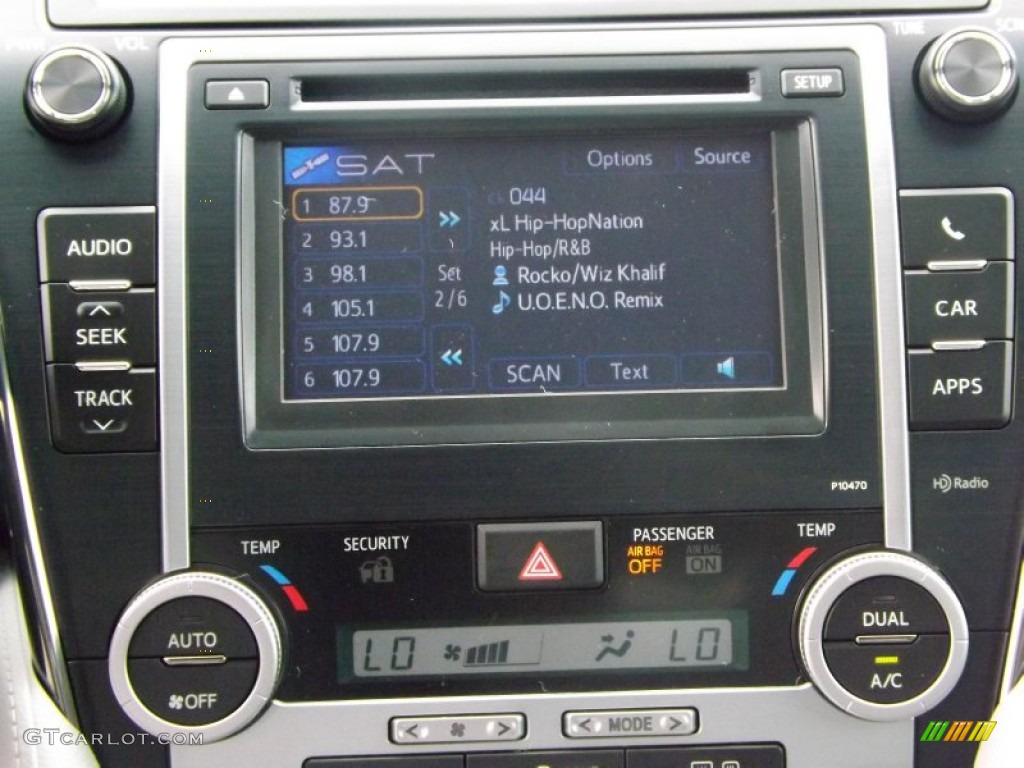 2013 Camry Hybrid XLE - Magnetic Gray Metallic / Light Gray photo #12