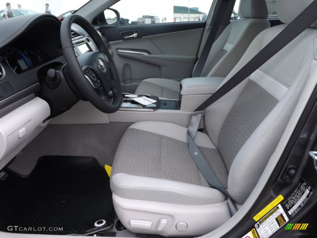 2013 Camry Hybrid XLE - Magnetic Gray Metallic / Light Gray photo #14