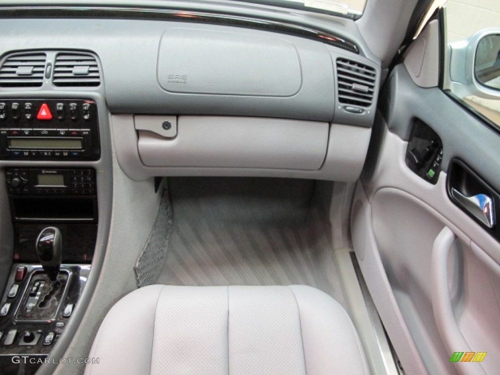 2001 Mercedes-Benz CLK 430 Cabriolet Dashboard Photos