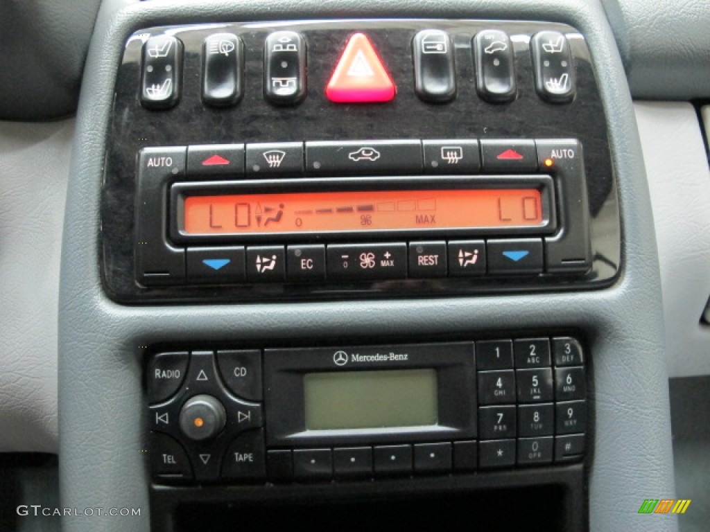 2001 Mercedes-Benz CLK 430 Cabriolet Controls Photo #81410394