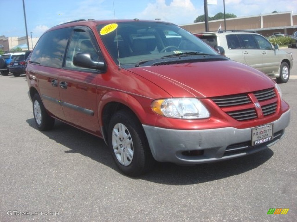 2007 Caravan SE - Inferno Red Crystal Pearl / Medium Slate Gray photo #9