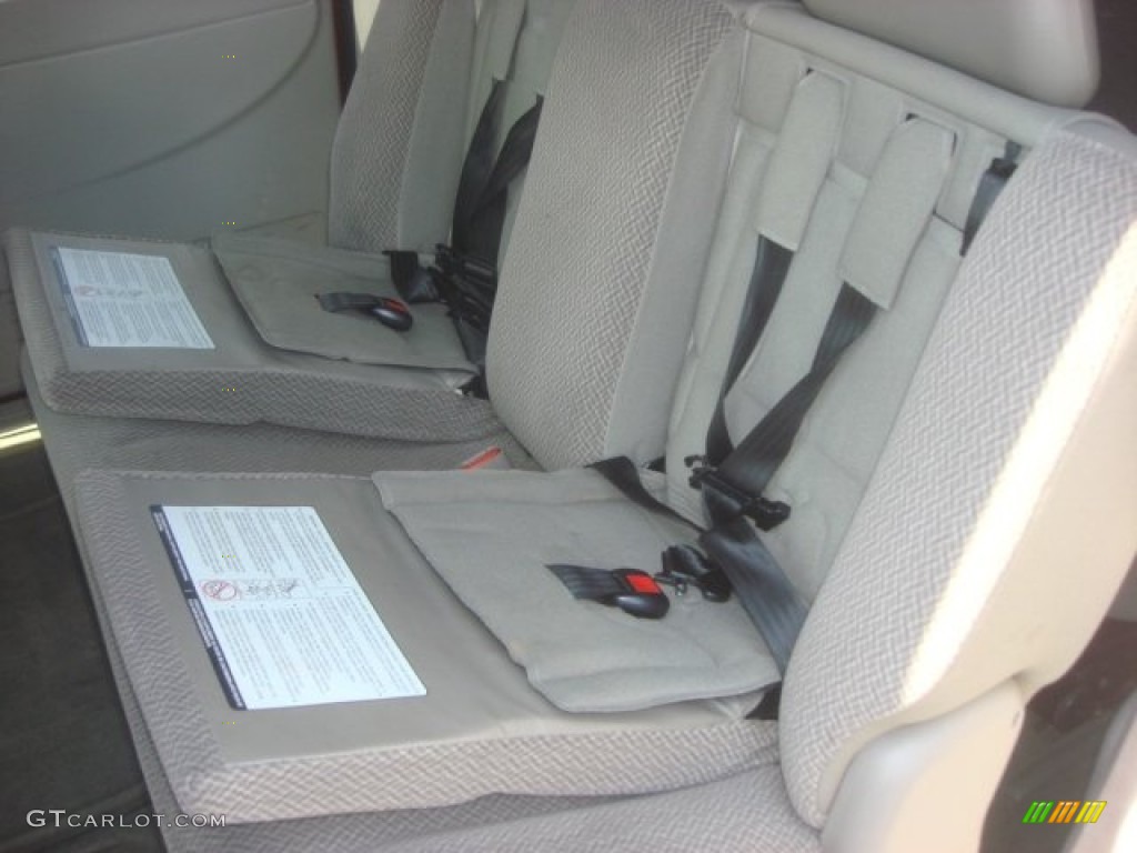 2007 Caravan SE - Inferno Red Crystal Pearl / Medium Slate Gray photo #13