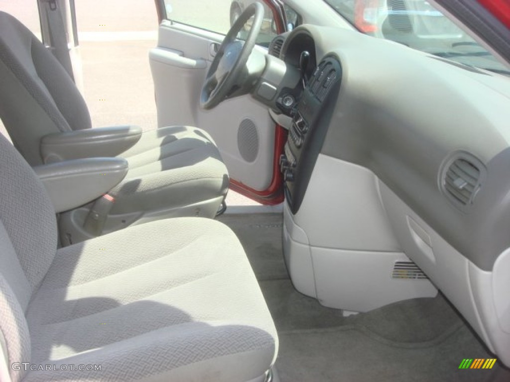 2007 Caravan SE - Inferno Red Crystal Pearl / Medium Slate Gray photo #18