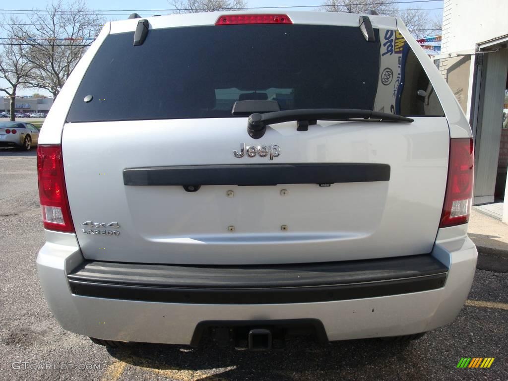 2008 Grand Cherokee Laredo 4x4 - Bright Silver Metallic / Dark Slate Gray photo #5