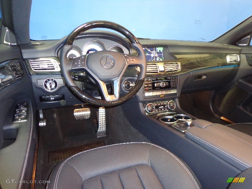 2013 Mercedes-Benz CLS 550 4Matic Coupe Black Dashboard Photo #81418639