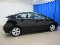 Black - Prius Hybrid V Photo No. 8