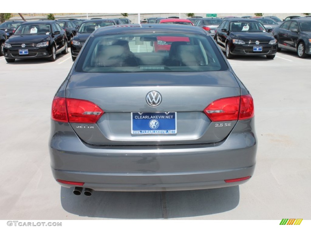 2013 Jetta SE Sedan - Platinum Gray Metallic / Titan Black photo #8