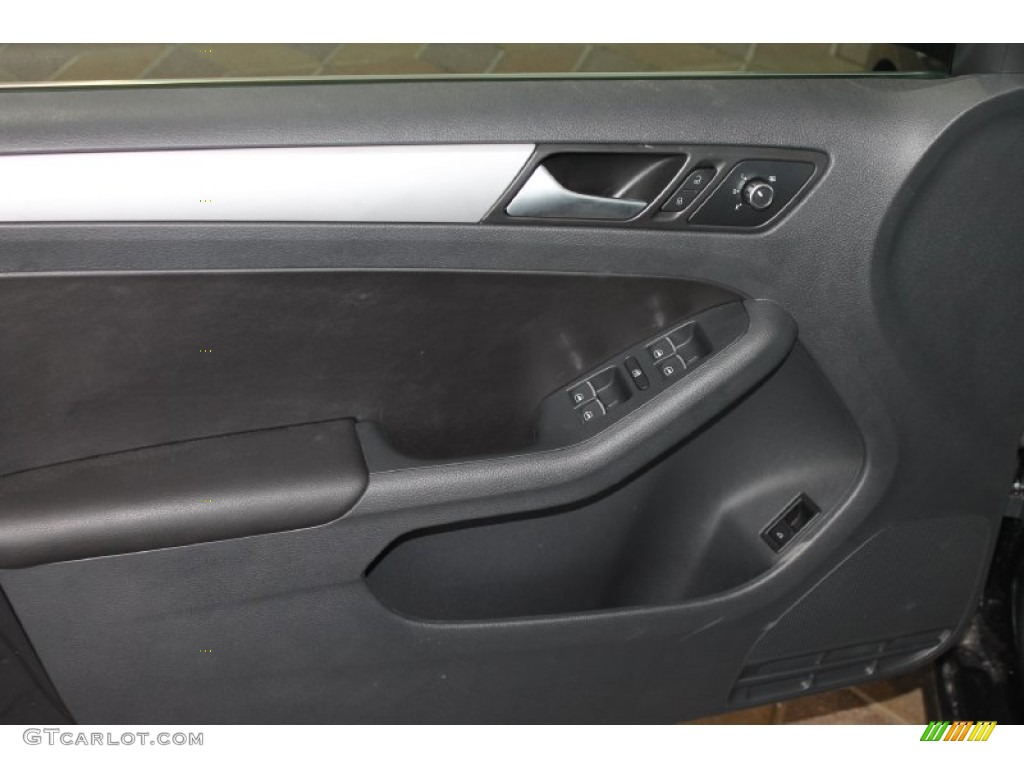 2013 Jetta SE Sedan - Platinum Gray Metallic / Titan Black photo #11