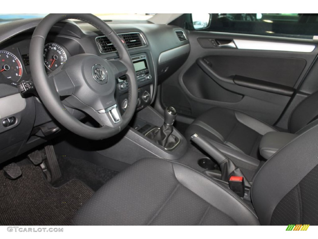 2013 Jetta SE Sedan - Platinum Gray Metallic / Titan Black photo #12