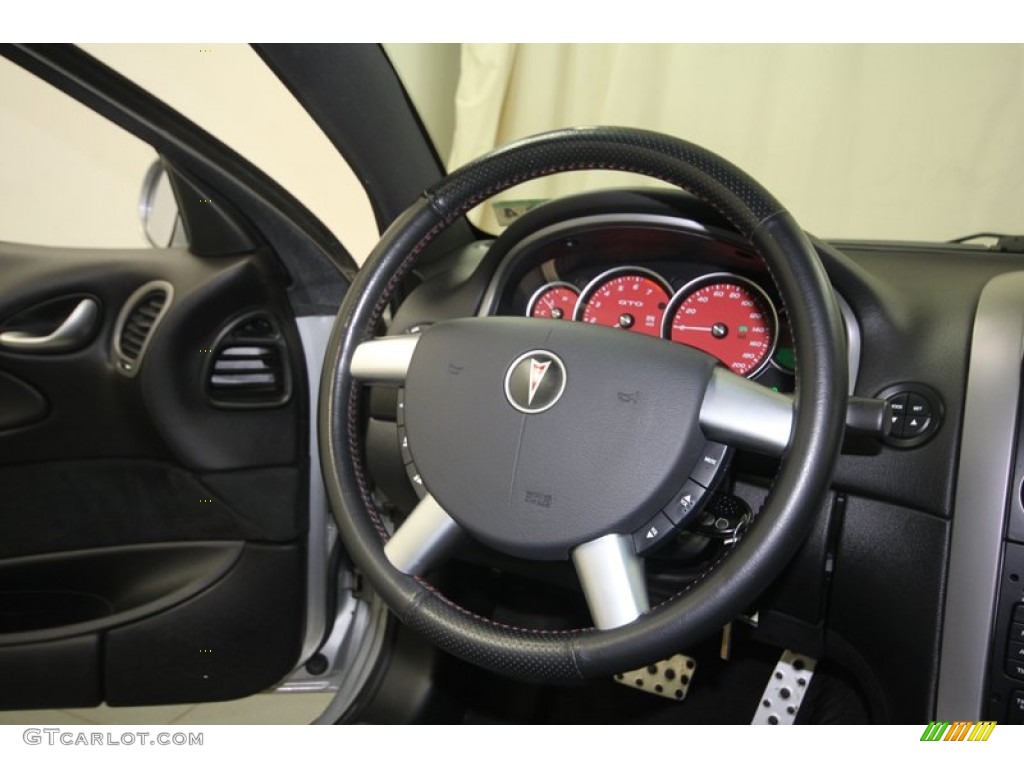 2005 Pontiac GTO Coupe Steering Wheel Photos