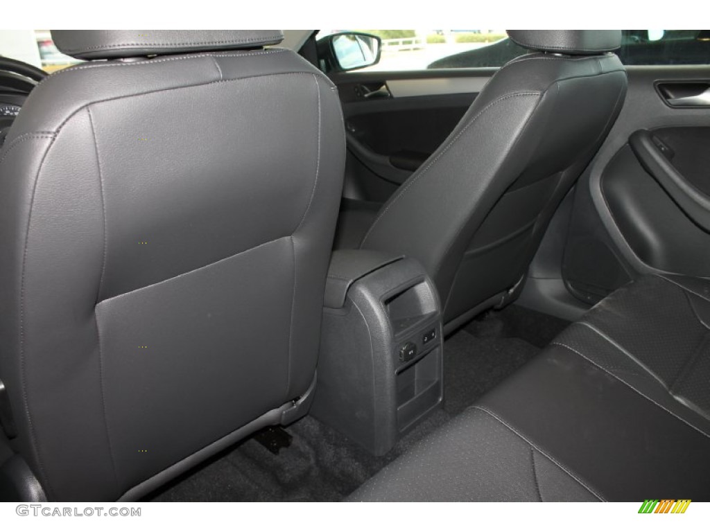 2013 Jetta SE Sedan - Platinum Gray Metallic / Titan Black photo #24