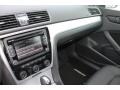 Black - Passat 2.5L SE Photo No. 15