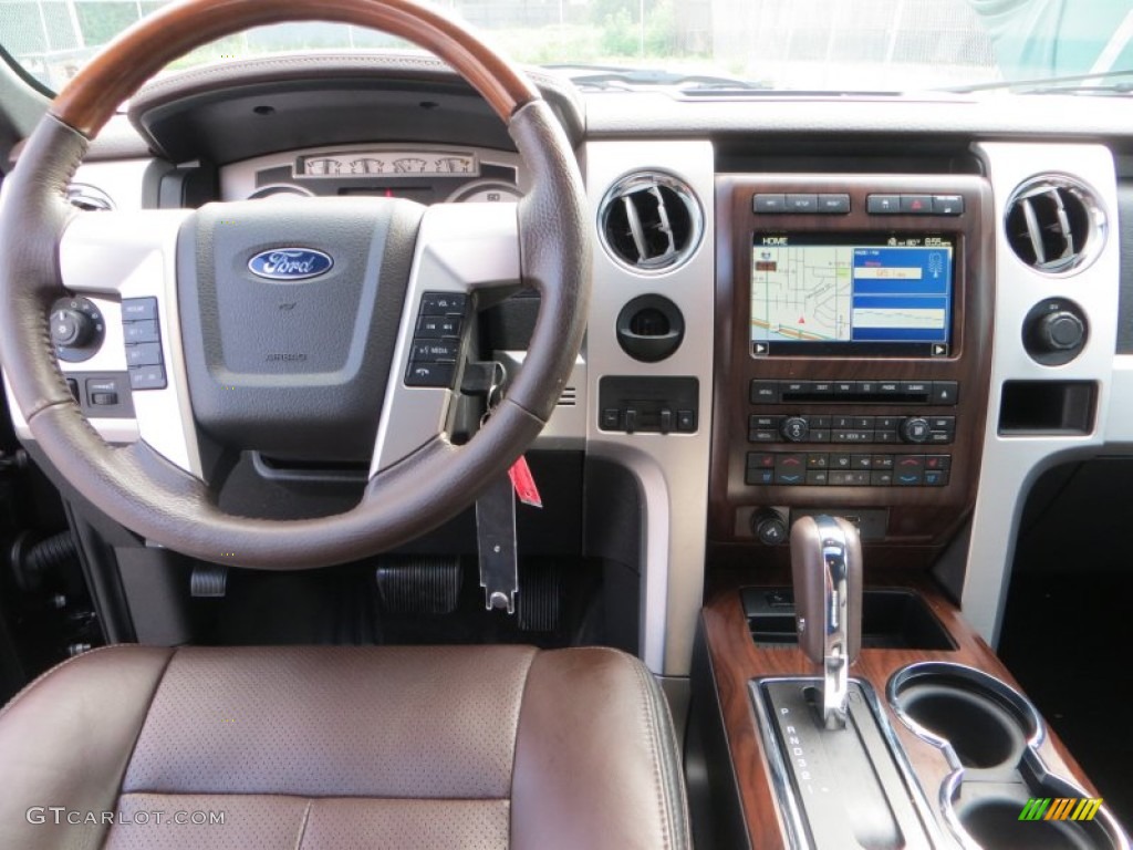 2010 F150 Platinum SuperCrew - Tuxedo Black / Sienna Brown Leather/Black photo #40