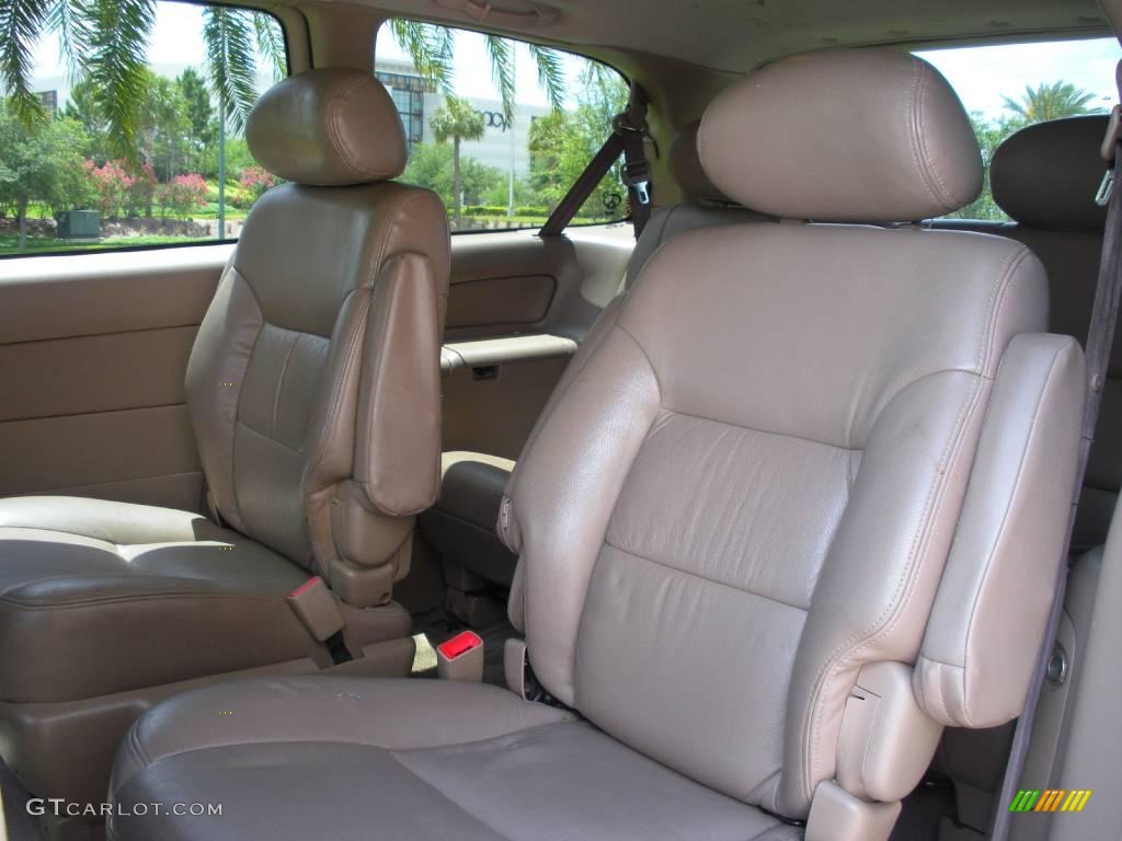 2002 Sienna CE - Vintage Red Pearl / Oak photo #14
