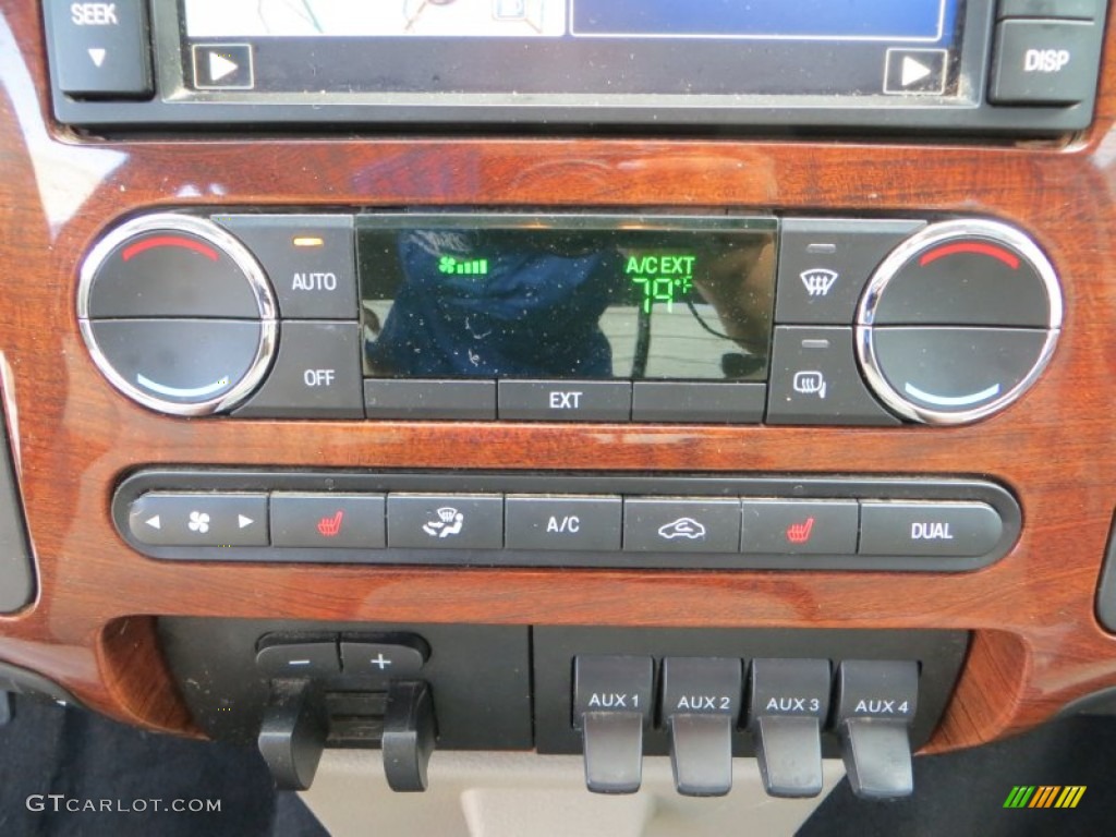 2010 Ford F250 Super Duty Cabela's Edition Crew Cab 4x4 Controls Photo #81424824