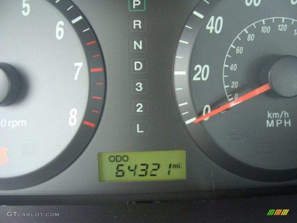2004 Elantra GLS Sedan - Nordic White / Beige photo #15