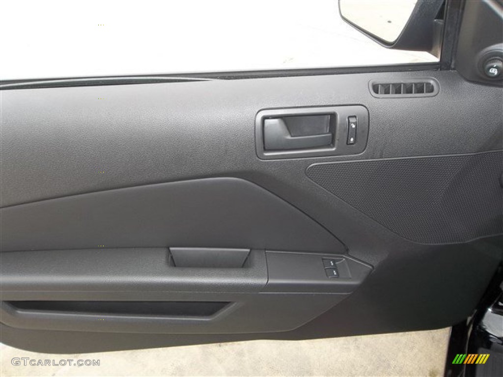 2014 Ford Mustang V6 Coupe Charcoal Black Door Panel Photo #81426054
