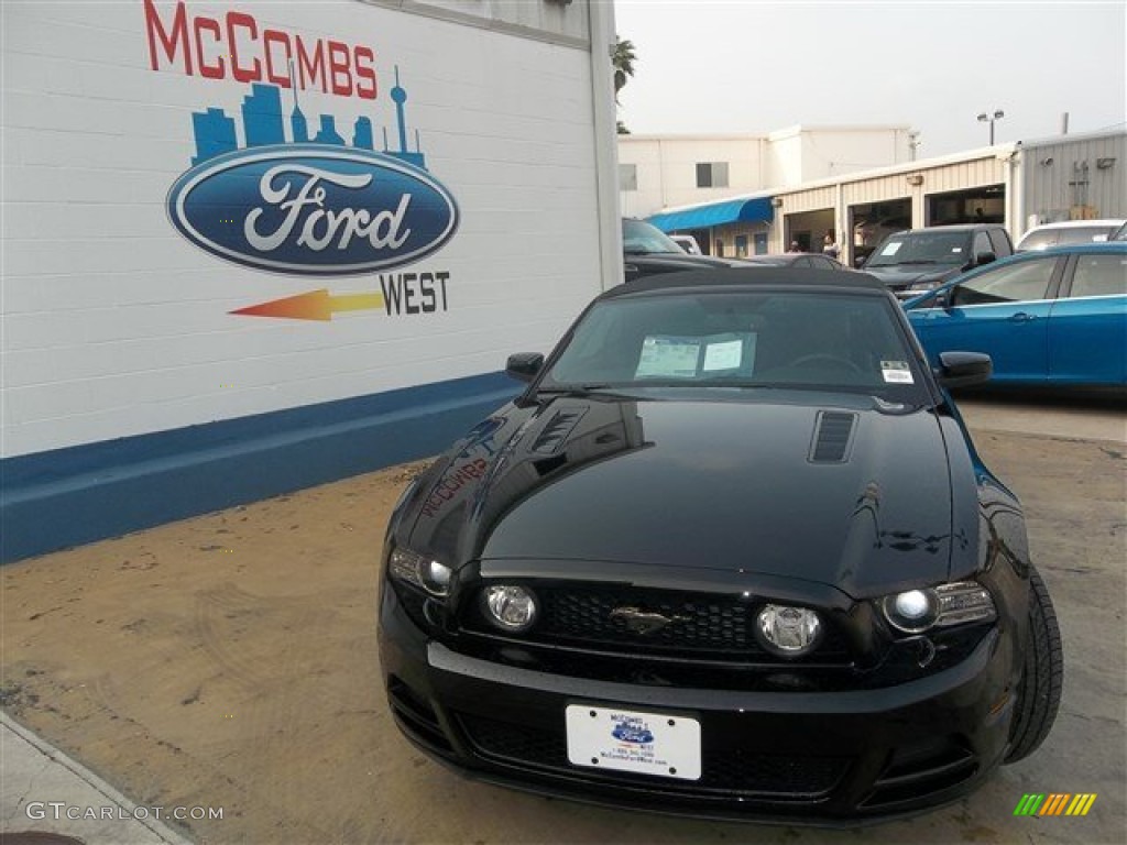 Black Ford Mustang