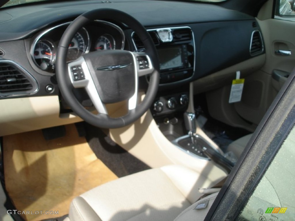 2013 200 Touring Convertible - Cashmere Pearl / Black/Light Frost Beige photo #4