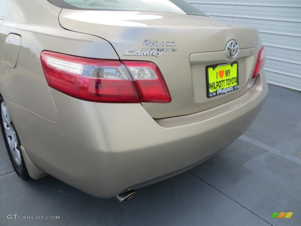 2008 Camry LE V6 - Desert Sand Mica / Bisque photo #22