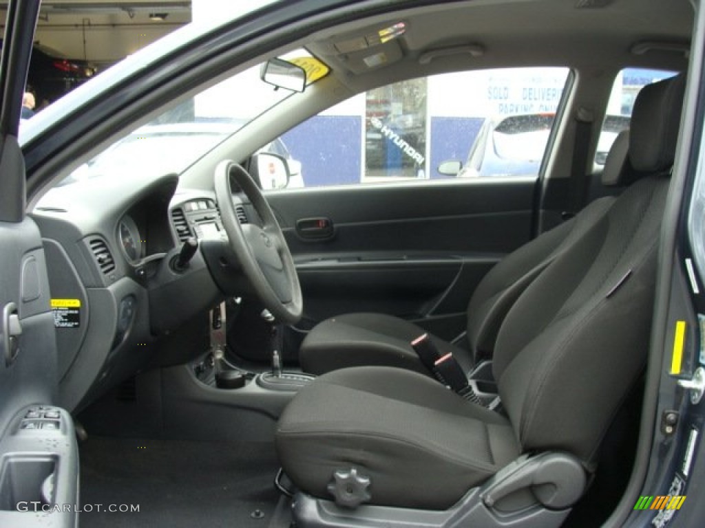 Black Interior 2011 Hyundai Accent GL 3 Door Photo #81428478