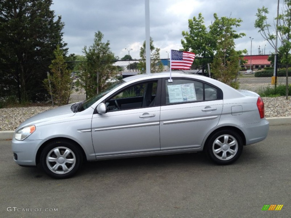 2006 Accent GLS Sedan - Platinum Silver / Gray photo #4