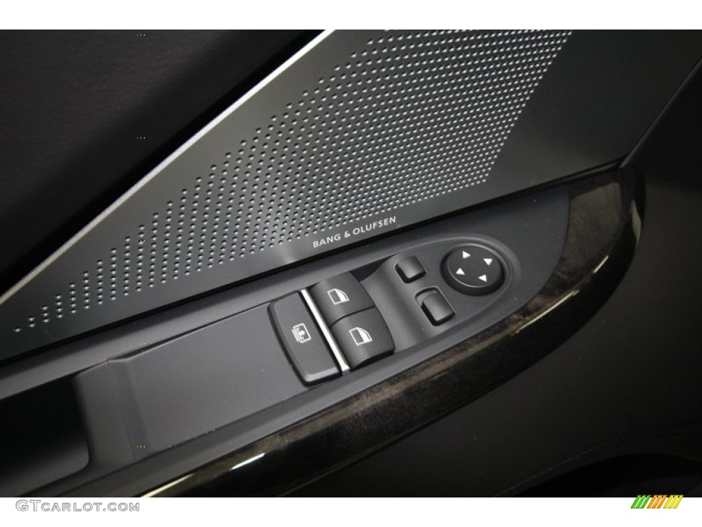 2014 BMW M6 Coupe Controls Photo #81430087
