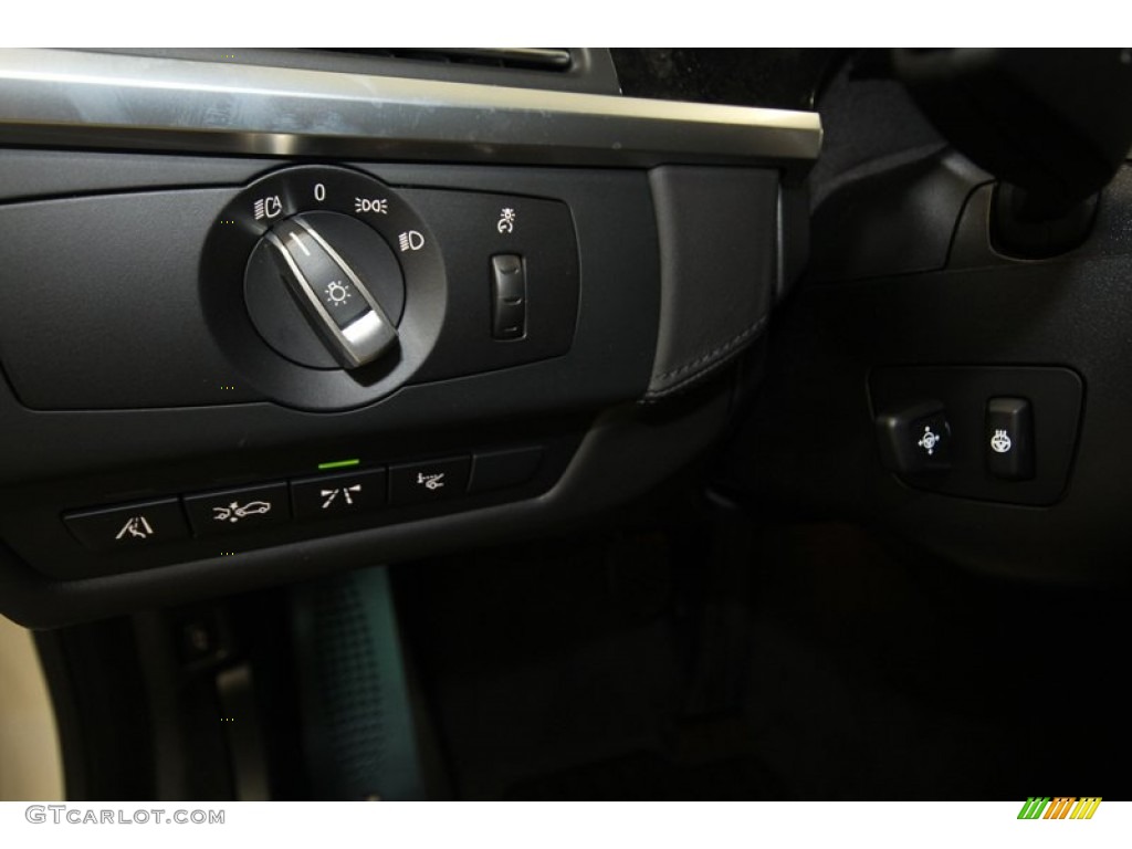 2014 BMW M6 Coupe Controls Photo #81430355