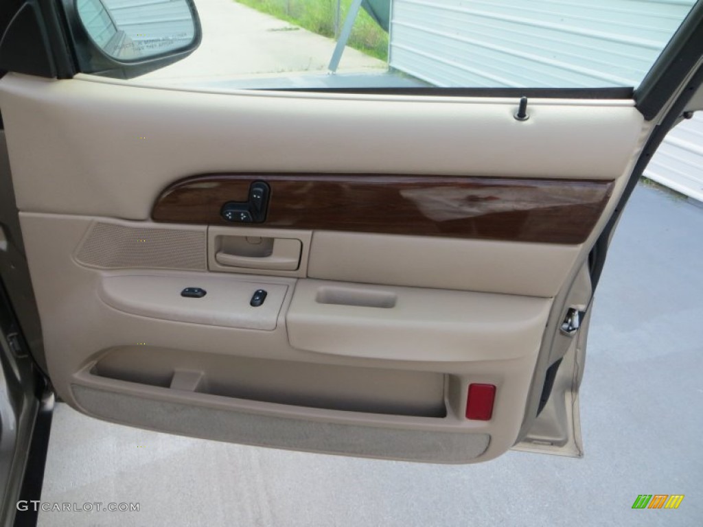 2004 Grand Marquis LS - Arizona Beige Metallic / Medium Parchment photo #22