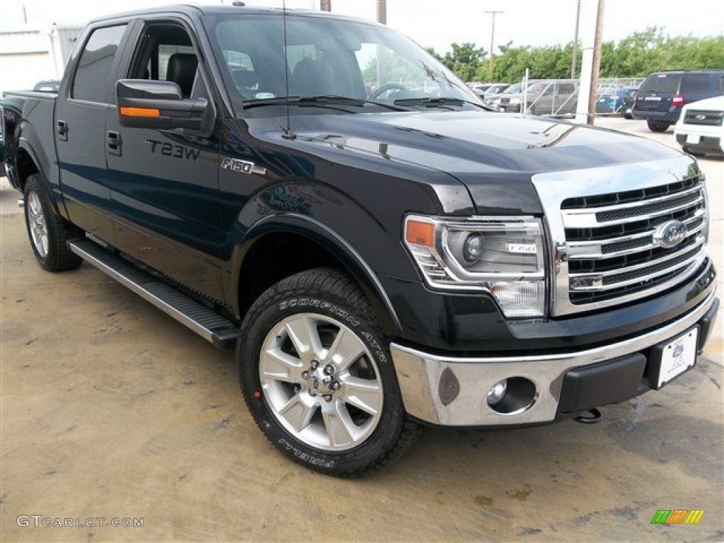 2013 F150 Lariat SuperCrew 4x4 - Tuxedo Black Metallic / Black photo #10