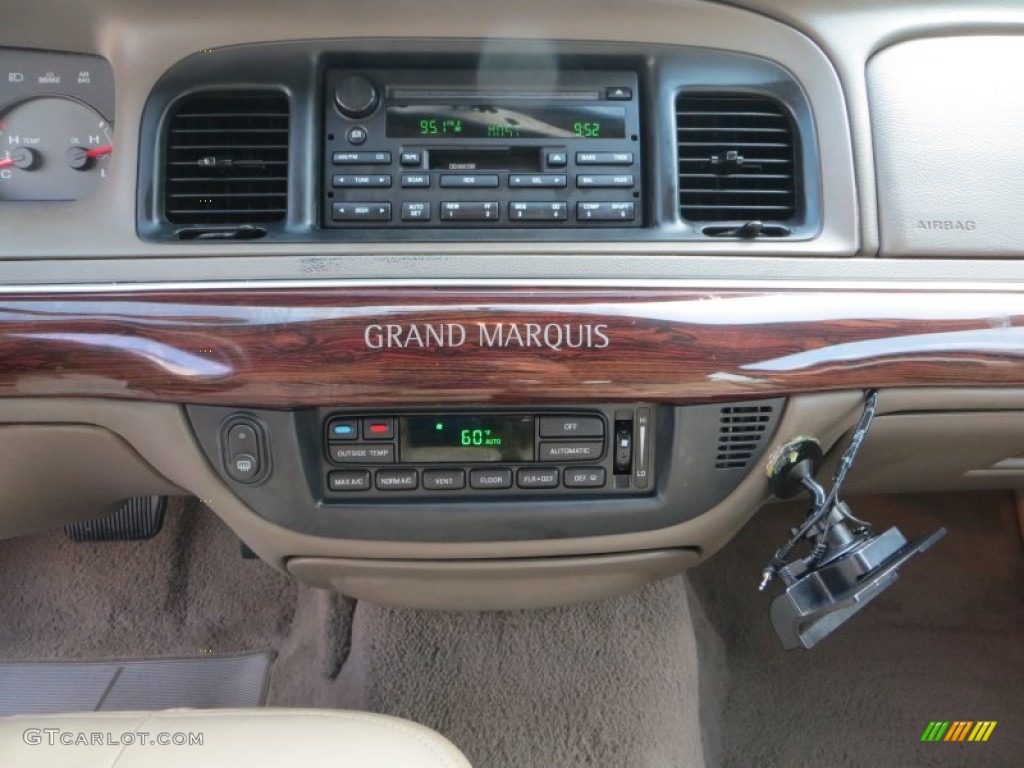 2004 Grand Marquis LS - Arizona Beige Metallic / Medium Parchment photo #35