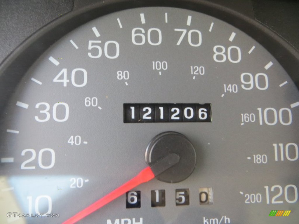 2004 Grand Marquis LS - Arizona Beige Metallic / Medium Parchment photo #40