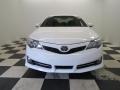 Super White - Camry SE Photo No. 2