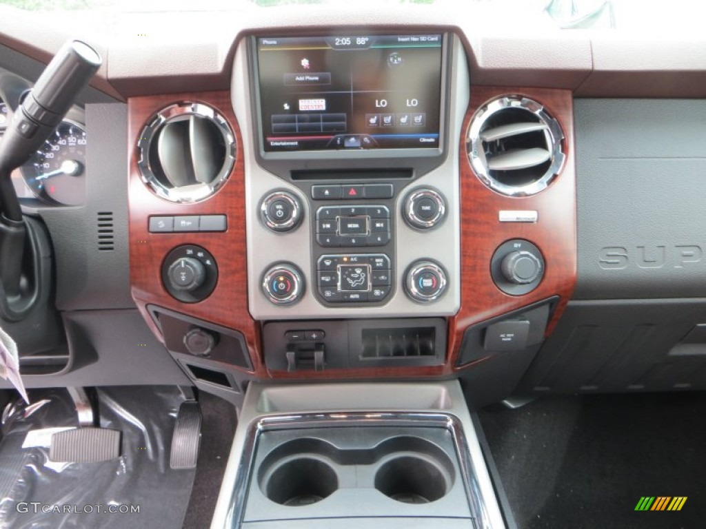 2013 Ford F250 Super Duty King Ranch Crew Cab 4x4 Controls Photo #81434467