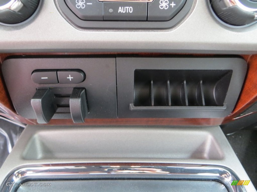 2013 Ford F250 Super Duty King Ranch Crew Cab 4x4 Controls Photo #81434554