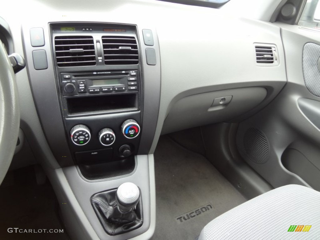 2007 Tucson GLS - Alpine Frost Blue Metallic / Gray photo #15