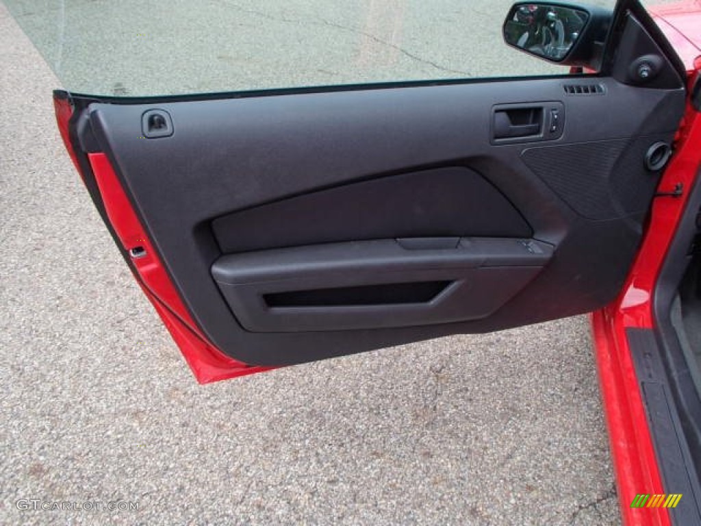 2014 Ford Mustang V6 Coupe Charcoal Black Door Panel Photo #81436966