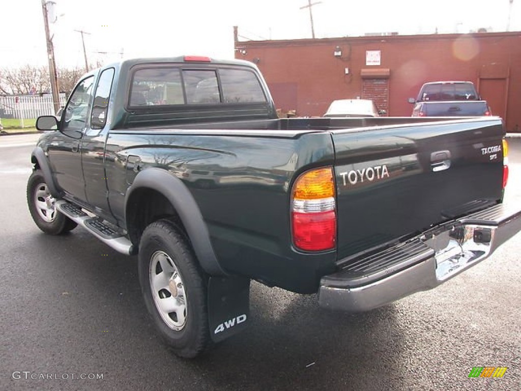 2003 Tacoma Xtracab 4x4 - Imperial Jade Green Mica / Charcoal photo #3
