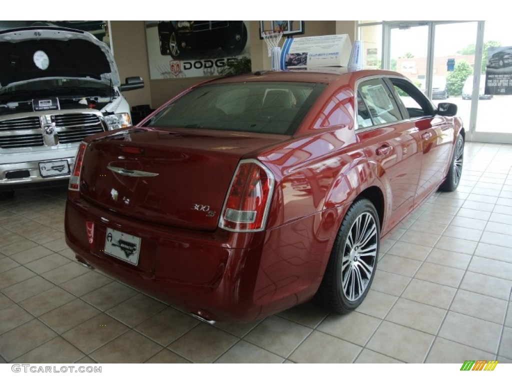 2013 300 S V6 - Deep Cherry Red Crystal Pearl / Black photo #4