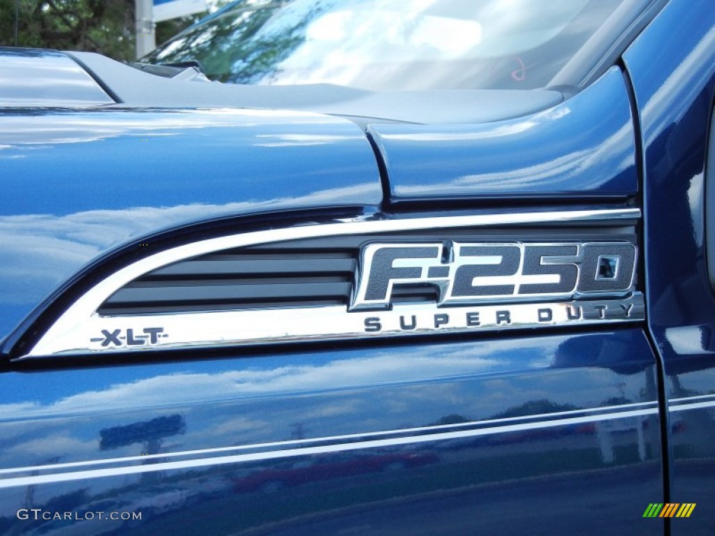2013 Ford F250 Super Duty XLT Crew Cab 4x4 Marks and Logos Photos