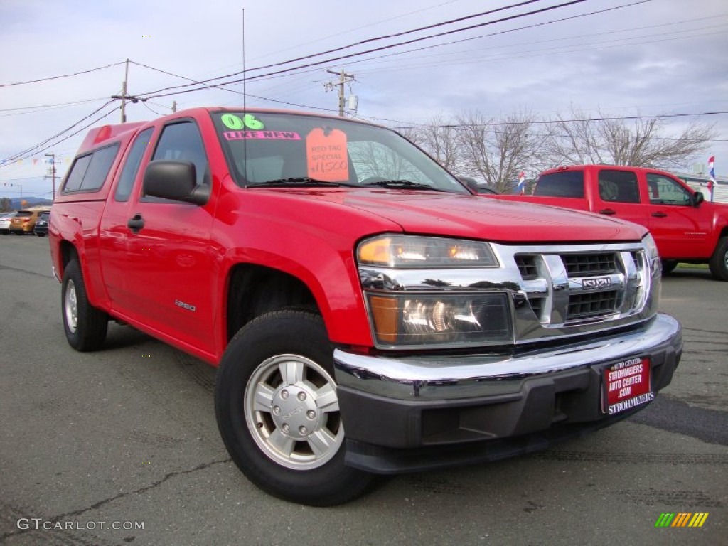 2006 i-Series Truck i-280 S Extended Cab - Radiant Red / Medium Pewter photo #1