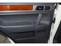 Campanella White - Touareg 2 VR6 Photo No. 36