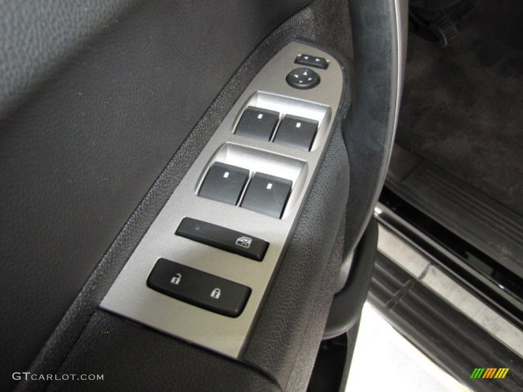 2011 GMC Sierra 1500 SLE Crew Cab Controls Photos
