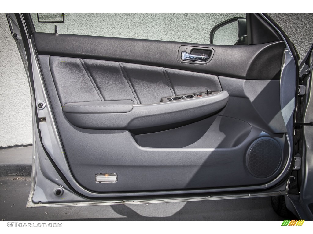 2005 Honda Accord Hybrid Sedan Gray Door Panel Photo #81443271