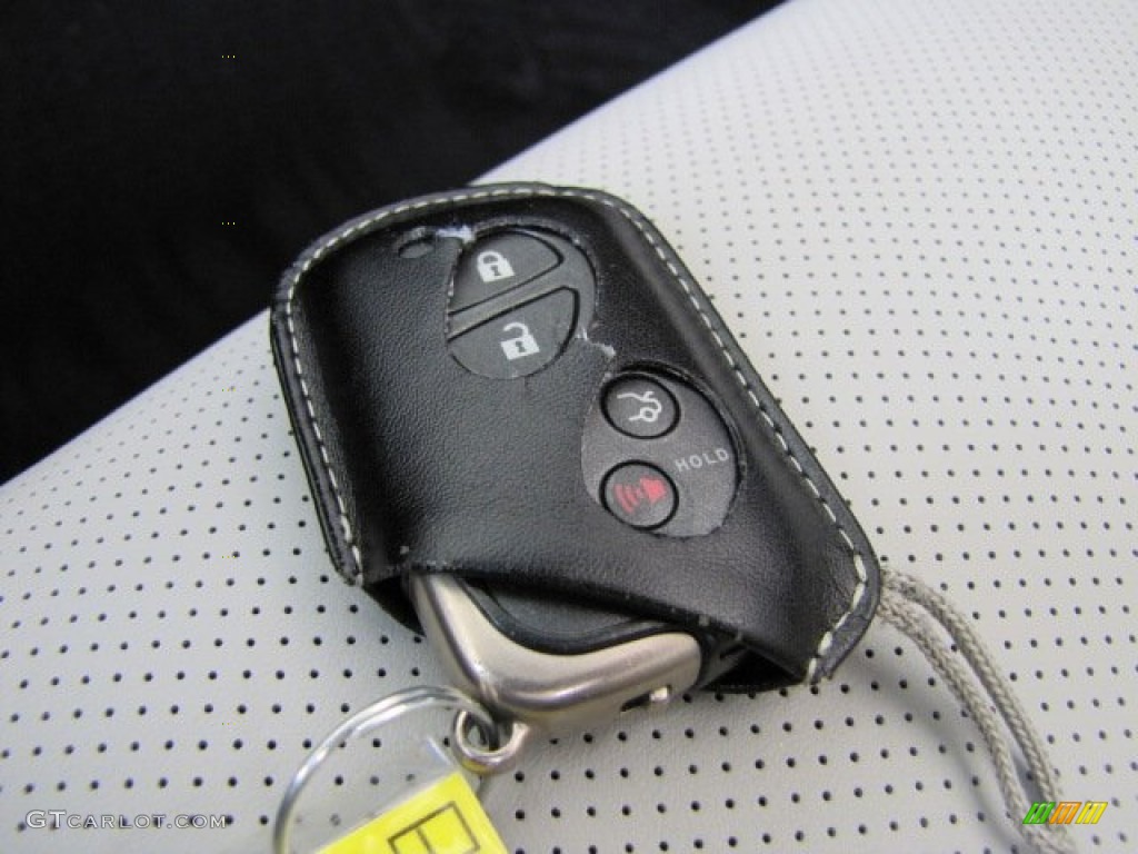 2011 Lexus IS 350C Convertible Keys Photos