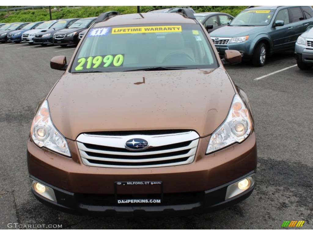 2011 Outback 2.5i Premium Wagon - Caramel Bronze Pearl / Warm Ivory photo #2